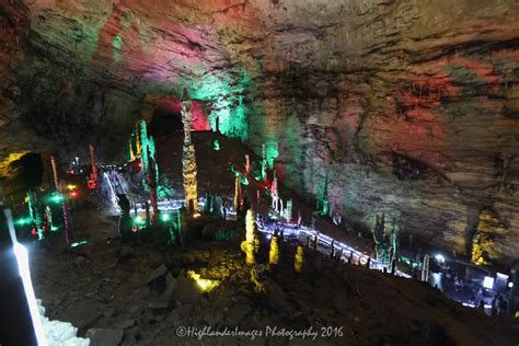  Huanglong Cave, Gizemli Yeraltı Dünyası ve Muhteşem Formasyonlar ile Tanınan Bir Keşif Merkezi!